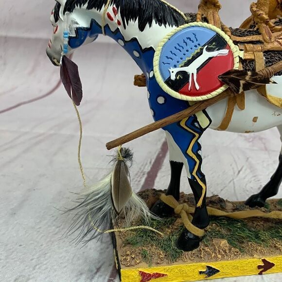 The Trail of Painted Ponies Woodland Hunter 3E/9031 Collectible Model Horse - Picture 9 of 15